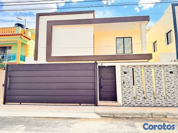 casas - venta de casa con opción a piscina en la autopista de san isidro prado oriental  2