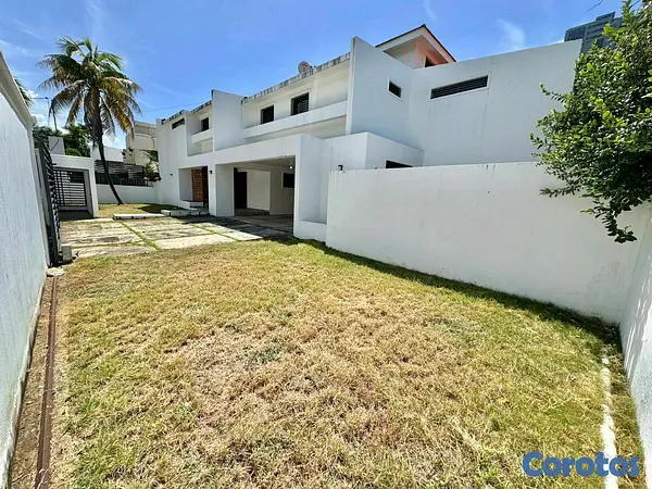 casas - Vendo Casa en los Cacicazgos  3
