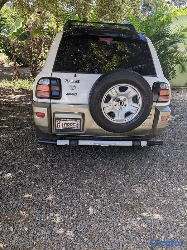 jeepetas y camionetas - Vendo Toyota Rav-4 2000 / Version Americana 4x4 /  3