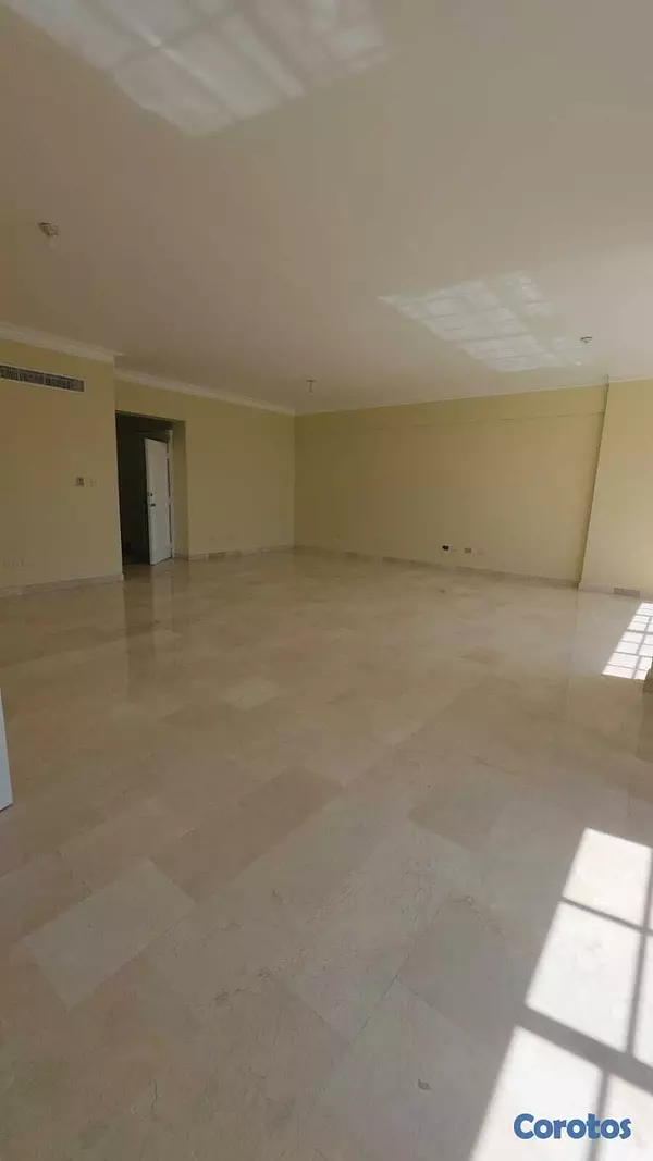 apartamentos - Alquilo en Torre Clásica, Apartamento de 230 Mts, 3hab. con acabados de Primera 4