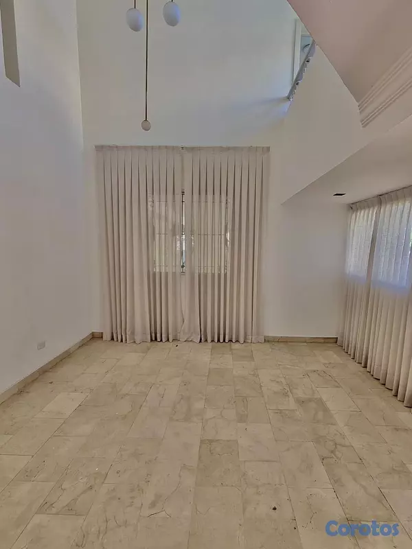 casas - Casa en alquiler 11