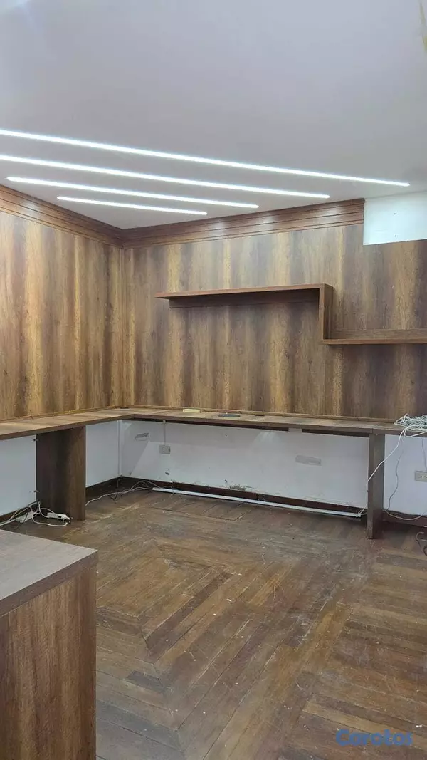 oficinas y locales comerciales - Alquilo Local de 100 Mts en 2do nivel, Av. Rómulo 3
