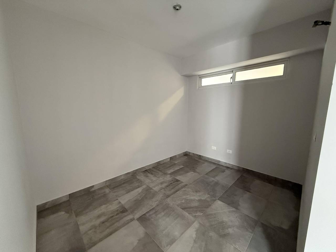 apartamentos - Moderno Apt en Venta o Alquiler 4