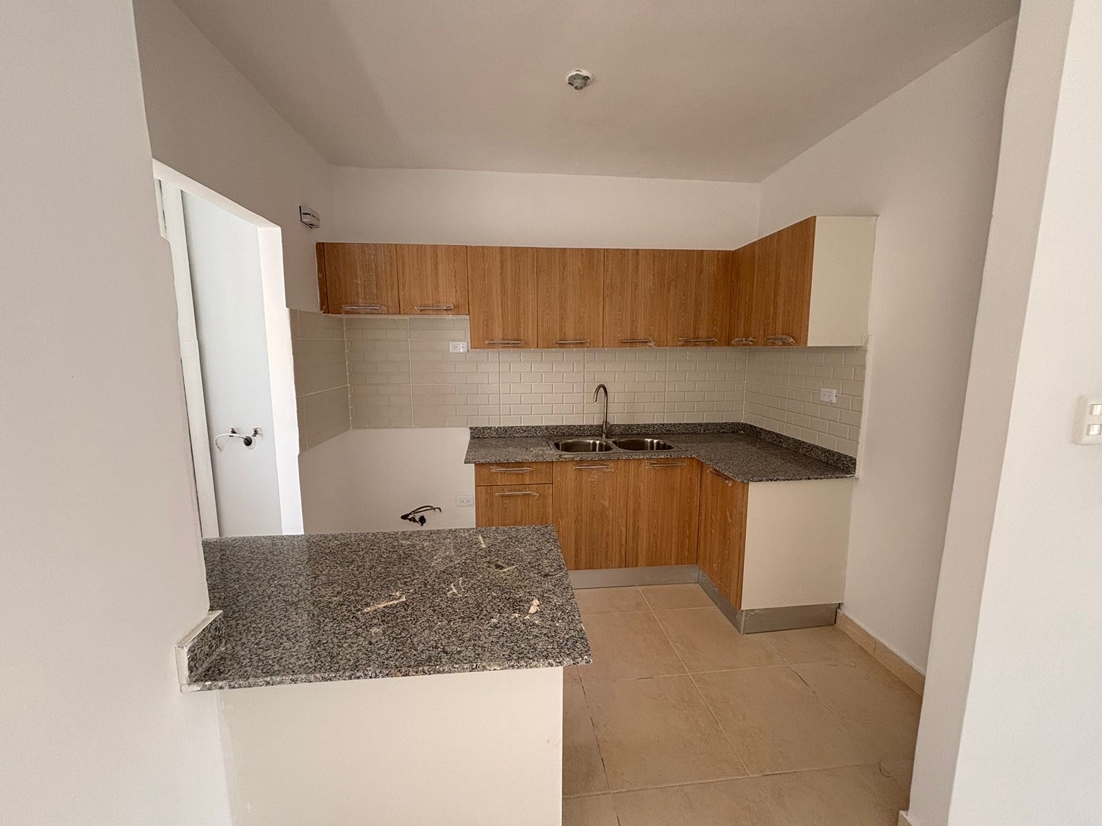 apartamentos - Apt. en venta de 3 hab. con terraza ubicado en Brisa Oriental I, San Isidro 2