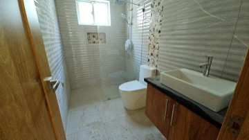 casas - Ya está lista para mudarse está fabulosa casa con muy buena ubicación 6