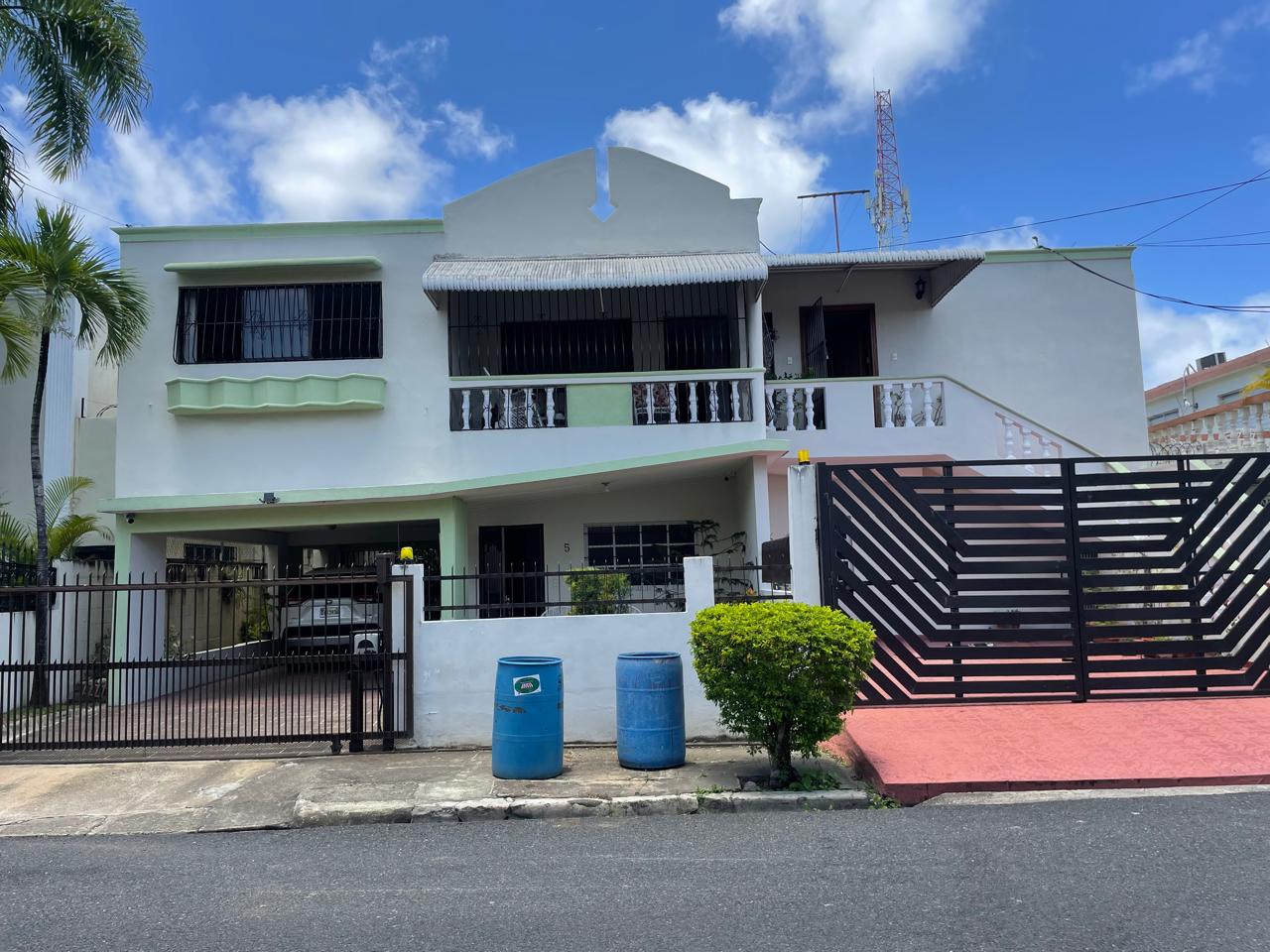 casas - Dos Casas en Una en San Geronimo Zona Comercial  0