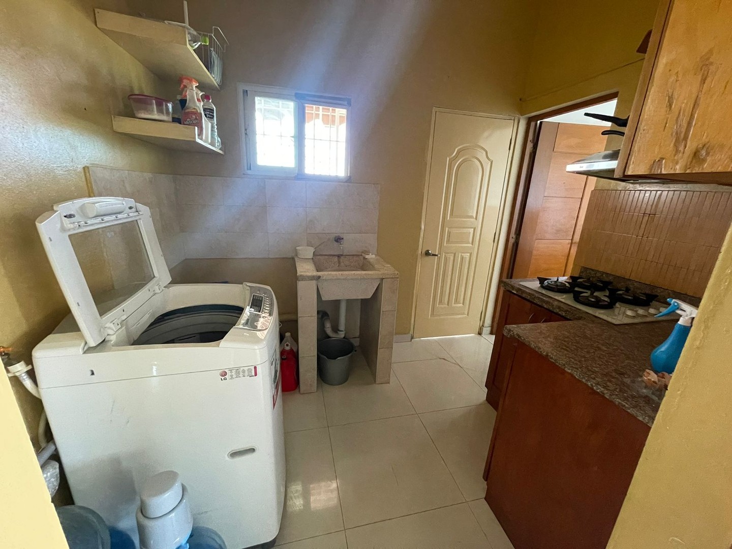 apartamentos - VENDO Apartamento AMUEBLADO FULL En Antillano Sto Dgo Oeste  Prox. Innova Centro 9