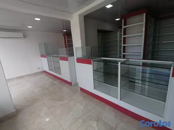 oficinas y locales comerciales - LOCAL EN VENTA 503 MTS , con dos Aptos atras 8.8mm 4