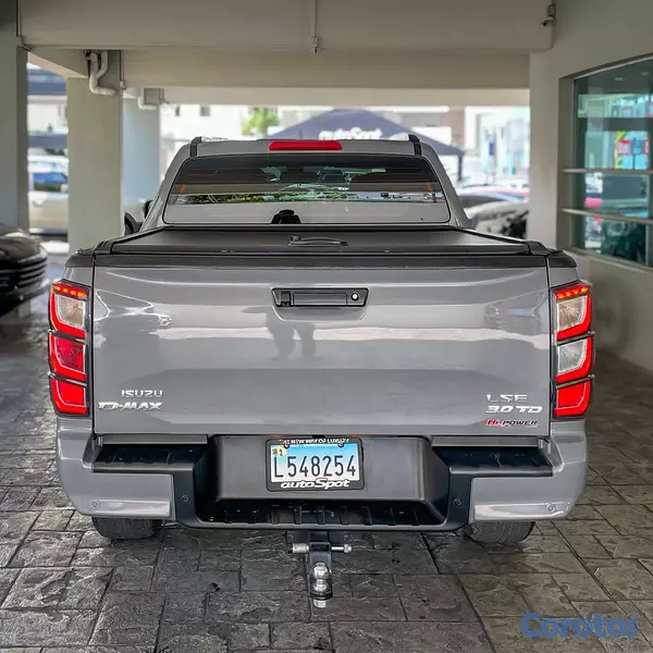 jeepetas y camionetas - Isuzu DMAX LSE 2026 8