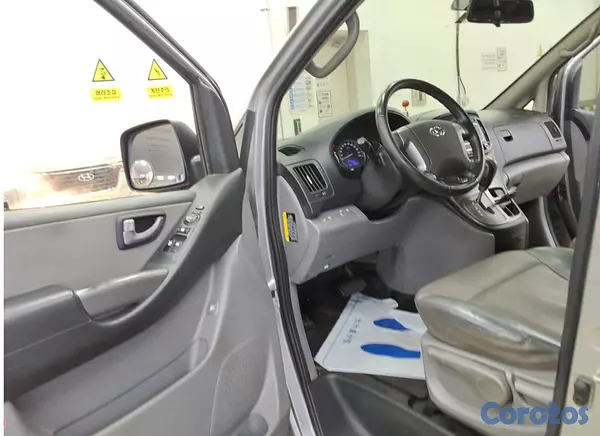 otros vehiculos - HYUNDAI GRAND STAREX 2020 GRIS 9