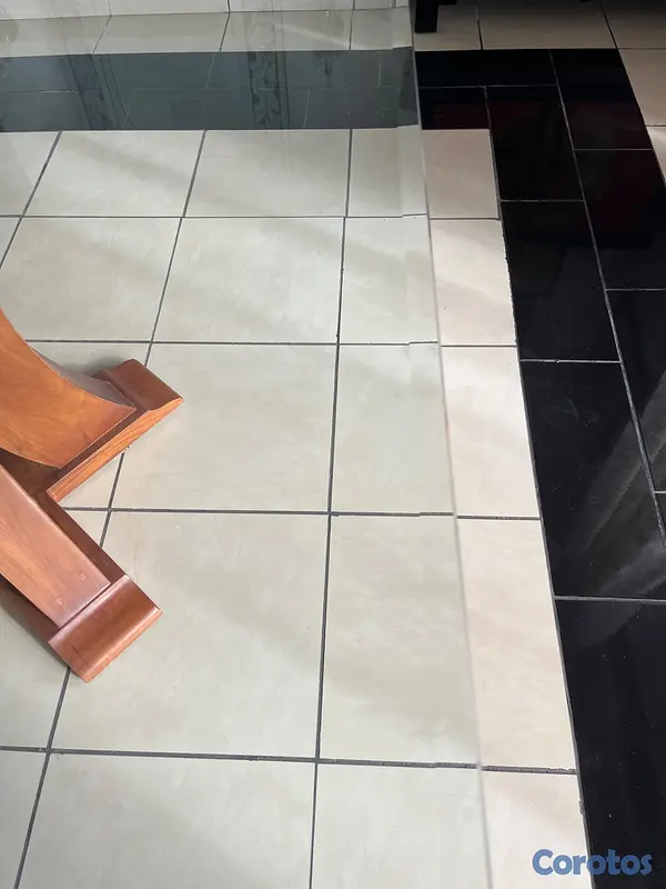 muebles y colchones - Se vende mesa comedor 2