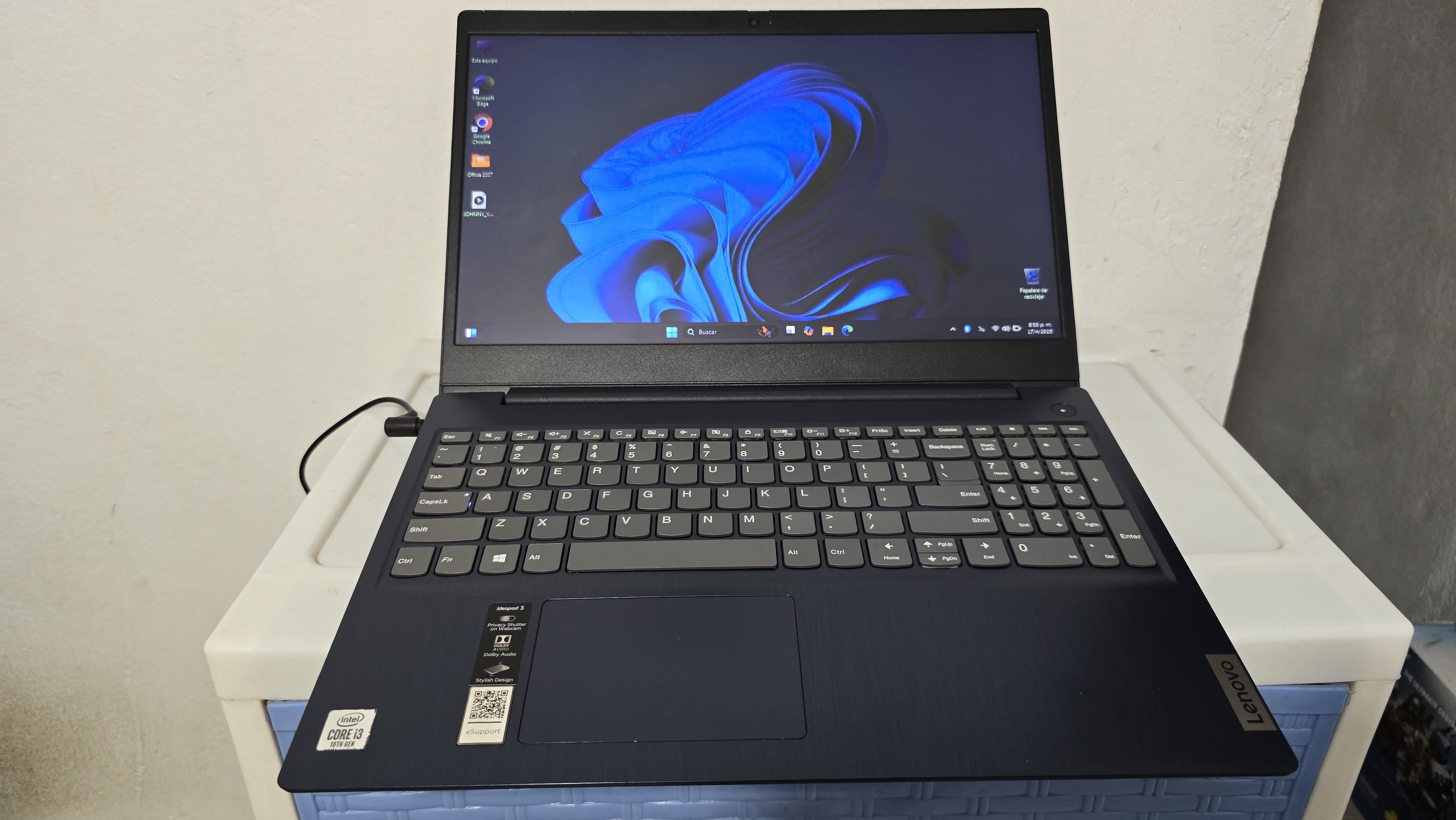 computadoras y laptops - laptop lenovo Slim 17 Pulg Core i3 10th Gen Ram 8gb ddr4 Disco 256gb solid hdmi 