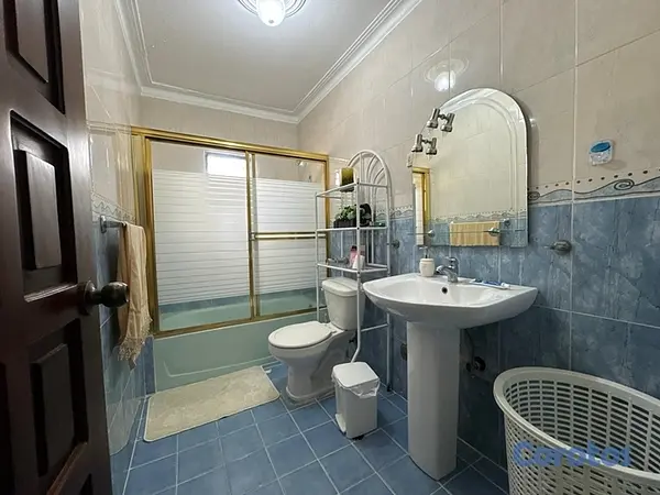 casas - AMPLIA CASA EN VENTA, SANTIAGO. 9
