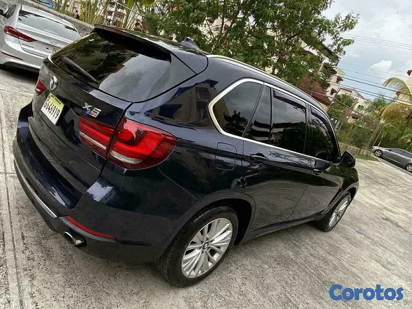 jeepetas y camionetas - 2017 bmw x5 xDrive35i  $23,300 como nueva 5