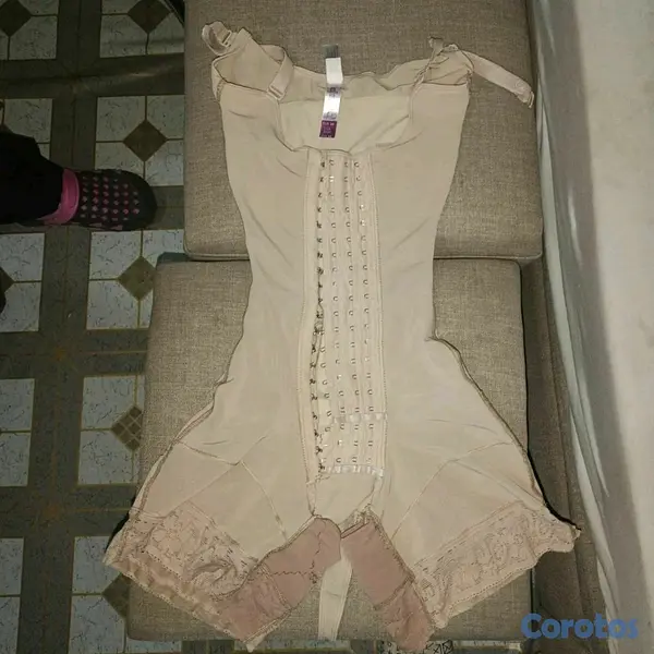 ropa para mujer - fajas usadas  6