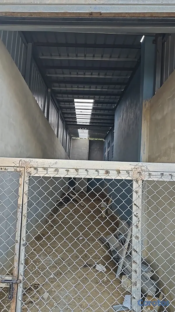 oficinas y locales comerciales - Alquilo nave de 100 Mts Santo Domingo Oeste  2