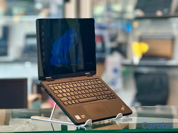 computadoras y laptops - laptop Lenovo Thinkpad 11e  M3 8ta gen 8 GB ram 12 2