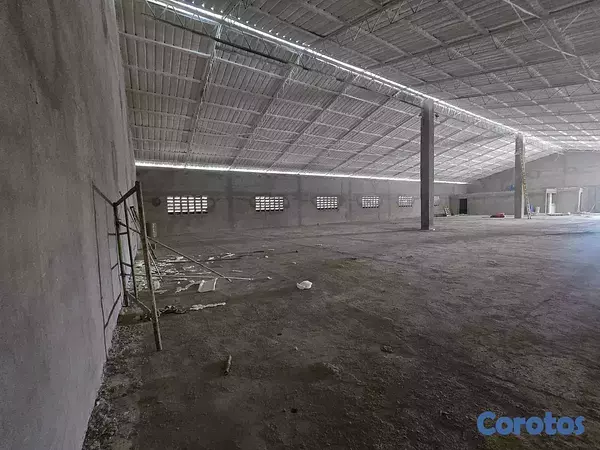 oficinas y locales comerciales - En Alquiler Naves industriales Av. independencia  5