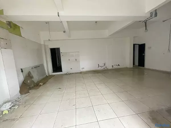 oficinas y locales comerciales - Alquiler local comercial  8