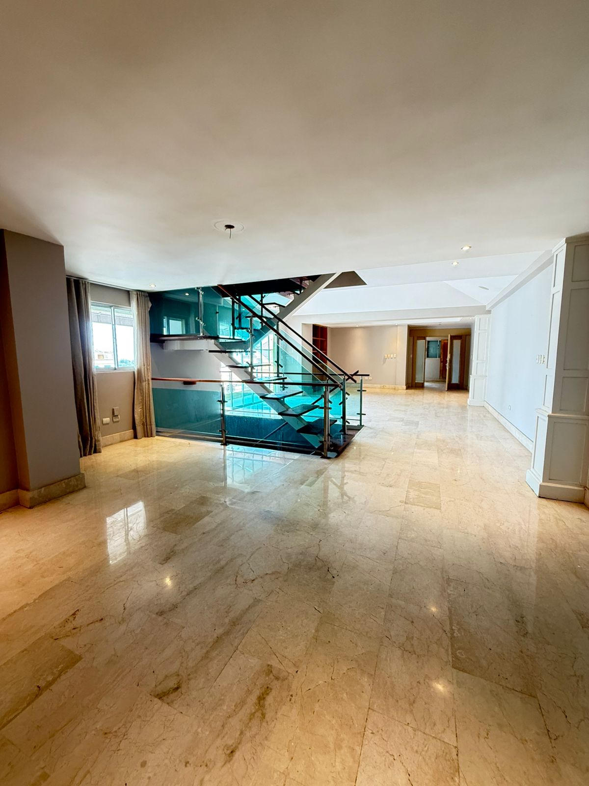 apartamentos - 📍𝘽𝙚𝙡𝙡𝙖 𝙑𝙞𝙨𝙩𝙖 Sur📍vendo penthouse, próx 4