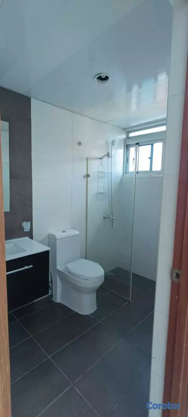 apartamentos - Bella Vista, 200mts, 3hab en piso alto con balcón 9