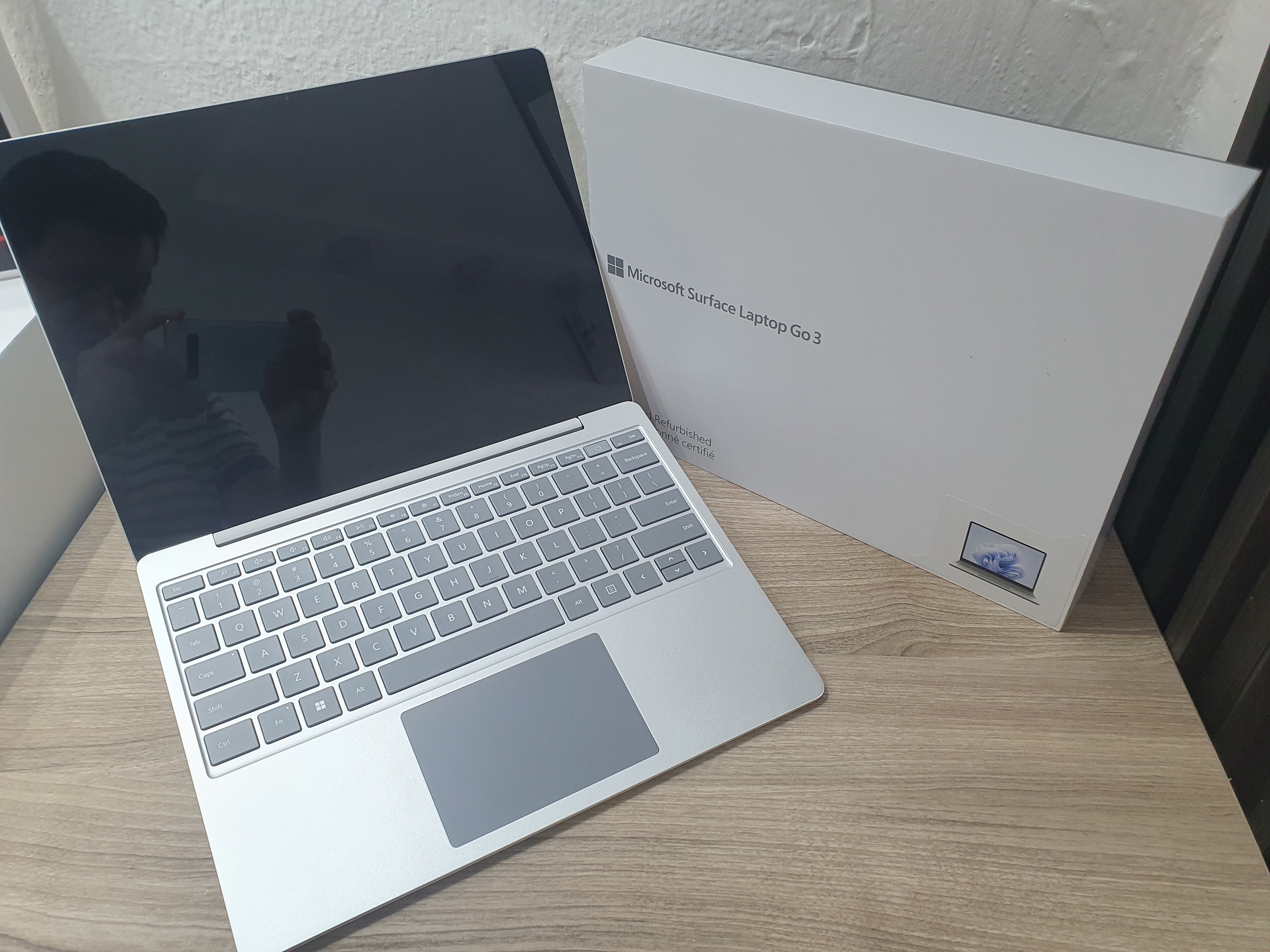 computadoras y laptops - Microsoft Surface Laptop Go3, Core i5 12th, Touch 12,4" 8GB RAM, 256GB SSD Nueva 1