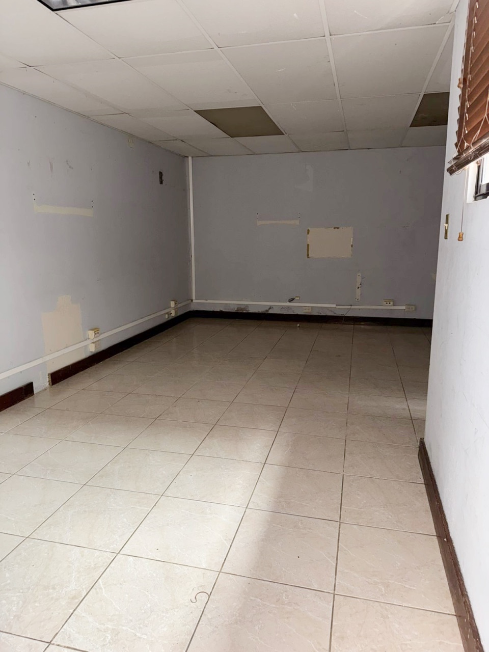 casas - Propiedad céntrica en Alquiler  9