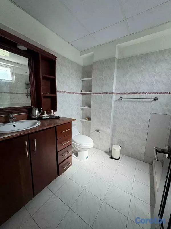 apartamentos - Apartamento  3er piso  en arroyo hondo viejo 5