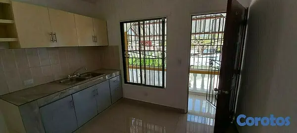 apartamentos - Dos edificios en venta de 6 y 7 apartamentos. 50% Lo Financia propietario 5