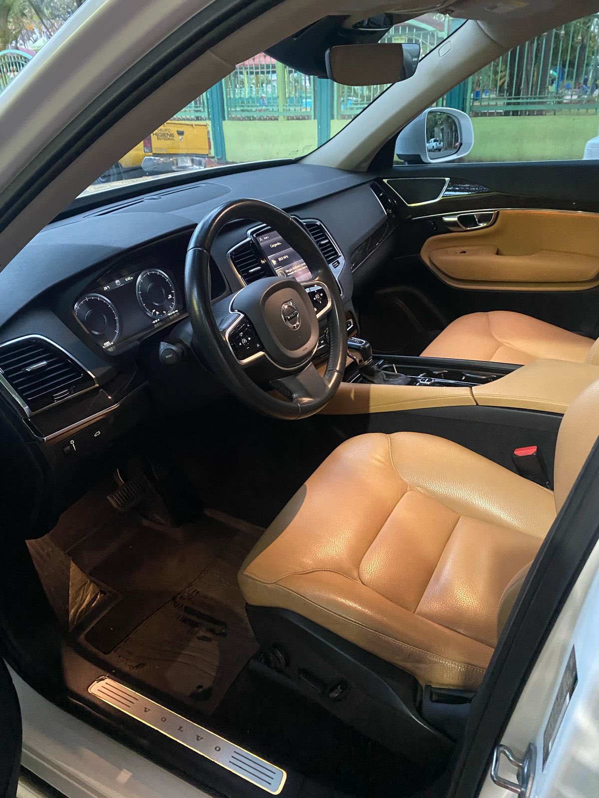 jeepetas y camionetas - volvo xc 90 t6 2016 Momentum  7
