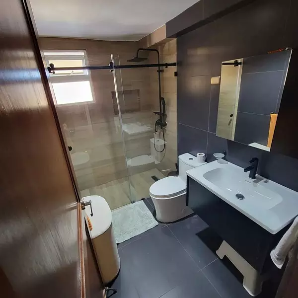 apartamentos - Av. Independencia Km 9, Distrito Nacional. 

Apartamento en Venta 2do Nivel
 2