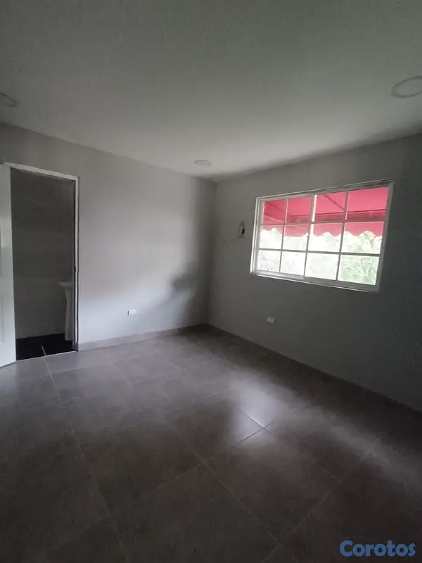 oficinas y locales comerciales - Vendo Local para Consultorios en Gazcue 8