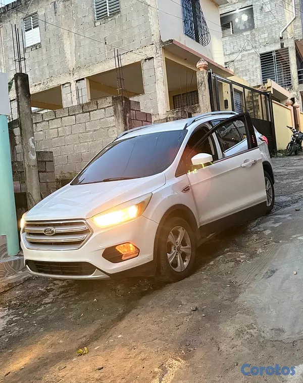 jeepetas y camionetas - FORD ESCAPE 2018 SE  5