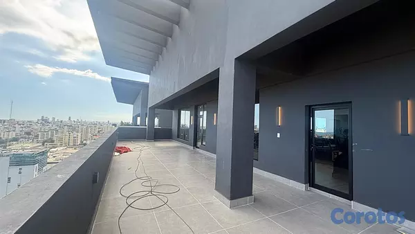 oficinas y locales comerciales - Alquiler Local en torre empresarial de Piantini 7