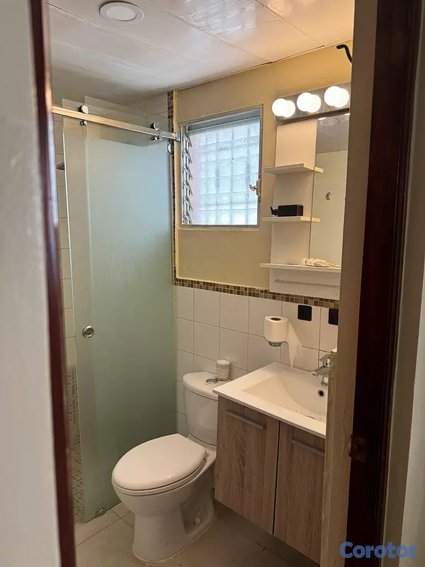 apartamentos - Apartamento en Lucerna .. Primer Nivel a una cuadr 8