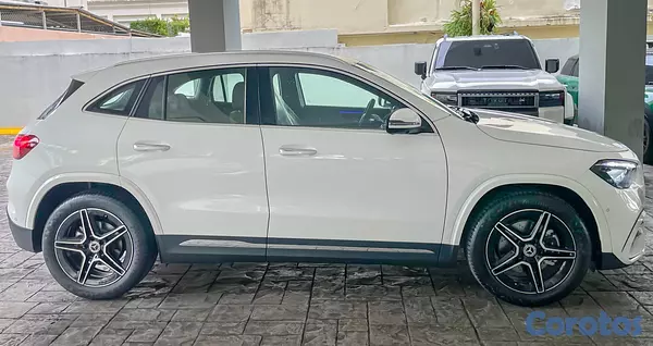 jeepetas y camionetas - Mercedes-Benz Clase GLA 200 AMG LINE 3