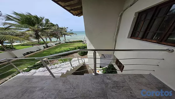 casas vacacionales y villas - Villa Frente al Mar en Venta en Cabrera 3