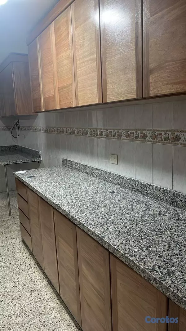 apartamentos - Alquilo apartamento clásico en Naco 8