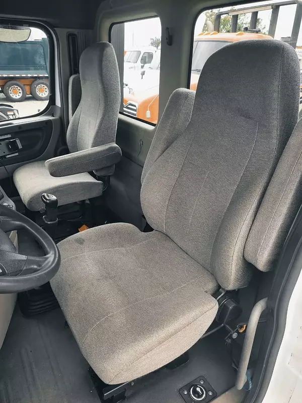 camiones y vehiculos pesados - FREIGHTLINER CASCADIA año 2013 5