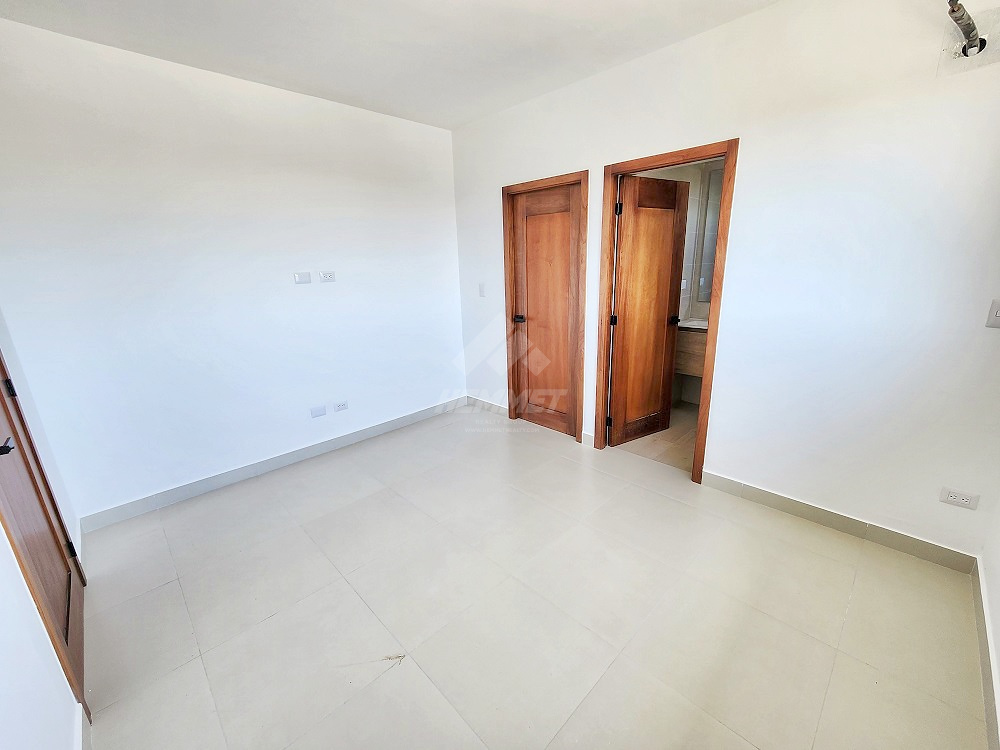 apartamentos - TORRE ASCENSOR Y PISCINA LOS RIELES STGO.  3