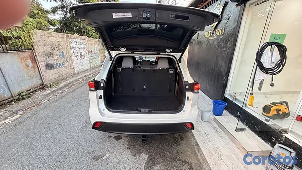 jeepetas y camionetas - Toyota Highlander LE 2022 6