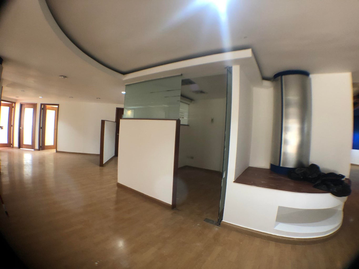 oficinas y locales comerciales - Excelente local para oficina con divisiones para áreas de trabajo, oficinas 0