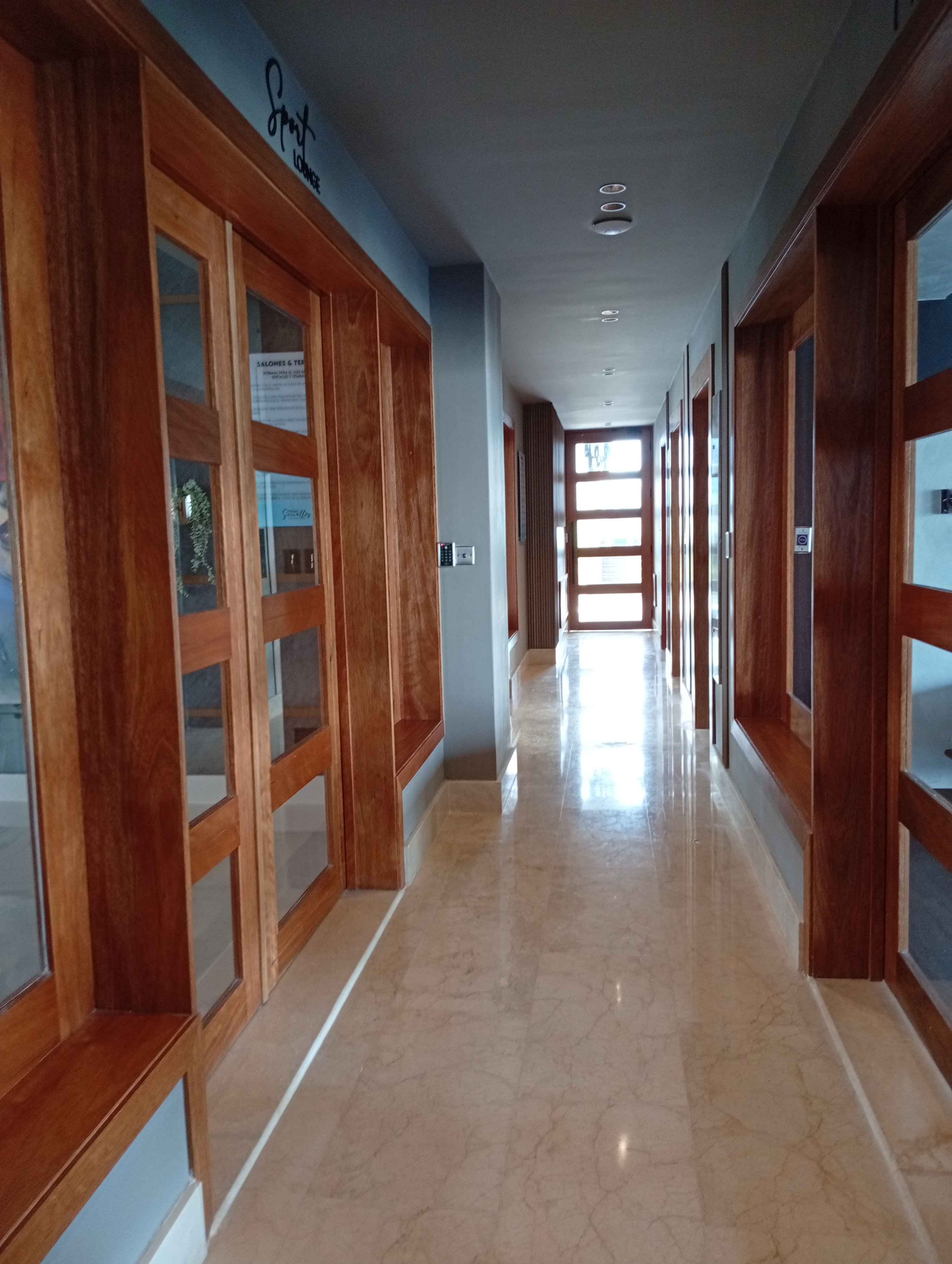 apartamentos - Rento apartamento con la línea blanca tiene 2 parqueos 9