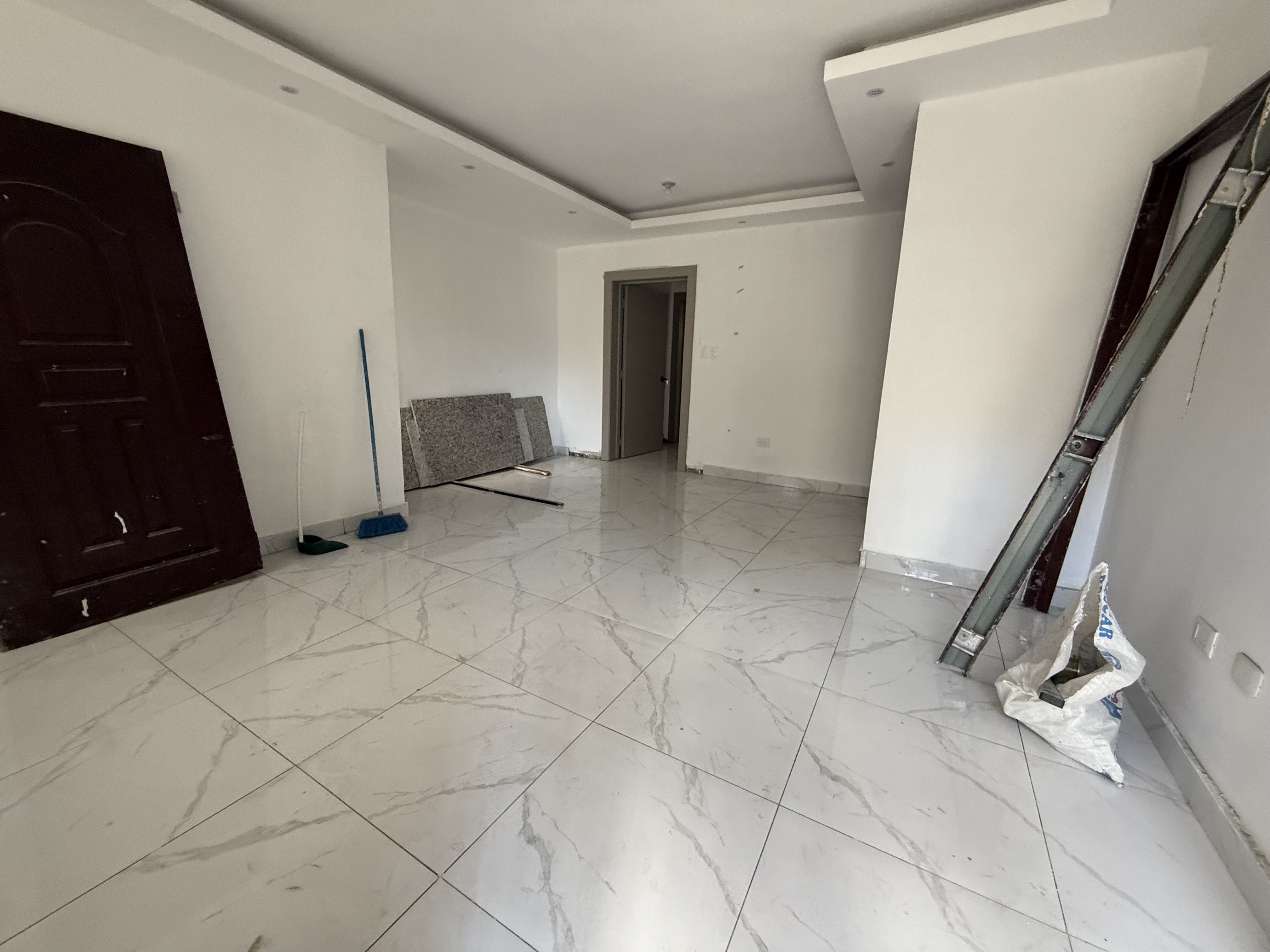 apartamentos - Vendo independencia klm 7 primer nivel 70 mtrs una 4