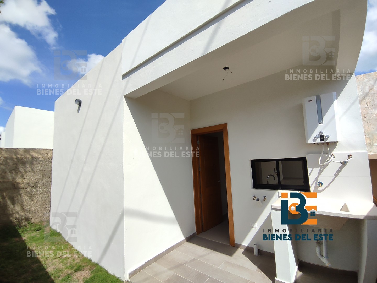 casas - Moderna y Nueva Casa de Oportunidad en Residencial Naime IIIDe Venta   8