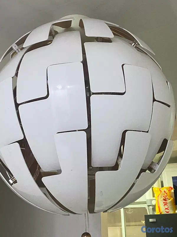 decoración y accesorios - lámpara de IKEA grande blanco a entro dorada Santiago  6