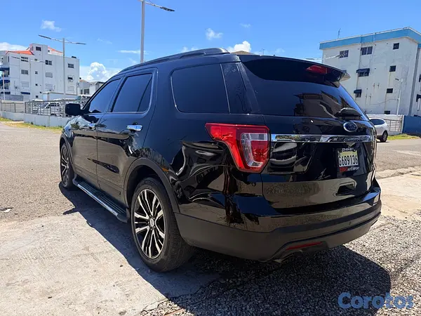 jeepetas y camionetas - Ford Explorer XL 2WD 2017 4
