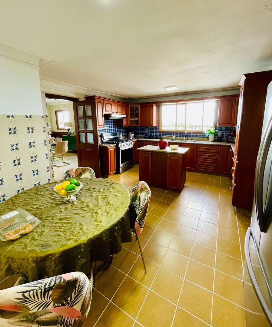 penthouses - VENDO Exclusivo Penthouse De 3 Niveles En Ensanche Naco
*CODIGO: PD118* 4