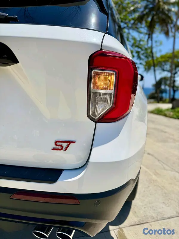 jeepetas y camionetas - Ford Explorer st 2021 clean carfax  3