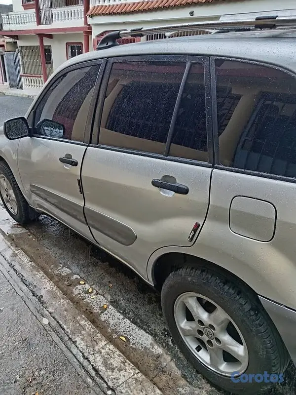 jeepetas y camionetas - Toyota Rav4 2004  7